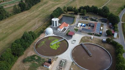 Luftbild: Stadt Kemnath/exb
Rund 6,1 Millionen Euro hat die Sanierung und Modernisierung der Kemnather Kläranlage gekostet.