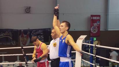 Bild: mzi
Kirill Burbach in Siegerpose.