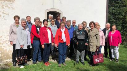 Bild: Angelika Meindl/exb
Eine Pilgergruppe des Winklarner Frauenbundes hatte die Wallfahrtskirche auf dem Gipfel des Lambergs als Ziel.