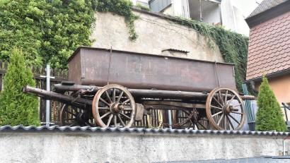 Bild: Andreas Royer
Dieser alte Treberwagen steht seit kurzer Zeit im Biergarten-Museum von Erwin Kraus Auf der Rahm 4.