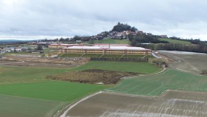 Archivbild: bey
Den Bebauungsplan für das Gewerbegebiet „Nord II“ muss der Marktgemeinderat Parkstein ein zweites Mal beschließen, nachdem jemand im Bauleitplanverfahren Verstöße gegen den Datenschutz vorgebracht hat.