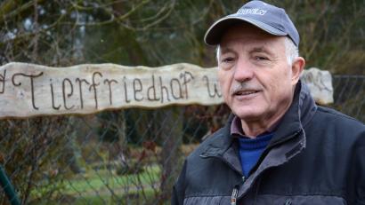 Archivbild: Gabi Schönberger
Josef Gebhardt ist Initiator des Vereins Tierfriedhof Weiden, den er ebenso wie die "Tafel" in Weiden erfolgreich führt.