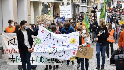 Bild: Petra Hartl
Der Klimastreik von Fridays for Future im vergangenen Jahr musste wegen der Corona-Folgen in einem relativ bescheidenen Rahmen laufen. An diesem Freitag sollen aber wieder deutlich mehr Menschen kommen.
