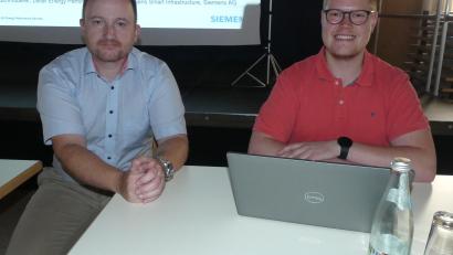 Bild: rn
Mit einer Fülle von Informationen zum Thema „Grüner Wasserstoff“ gestalteten Andreas Schmuderer und Maximilian Schienhammer einen Teil der Sitzung des Gemeinderats.