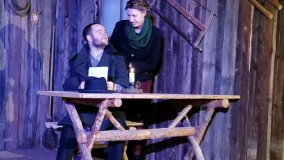 Bild: Melanie Heinrich/exb
Szenenbild aus dem Stück "Am Wegweiser zum 7. Himmel".