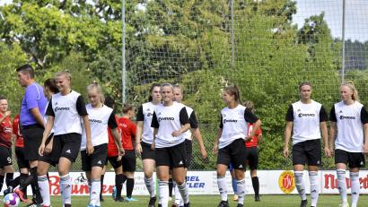 Archivbild: Hubert Ziegler
Die Fußballerinnen des TSV Theuern verloren bei Schwaben Augsburg mit 0:1.