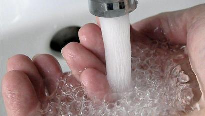 Symbolbild: Hartl
Das Abkochgebot ist aufgehoben, Windischeschenbacher und Gleißenthaler können ihr Leitungswasser wieder ungehindert genießen.