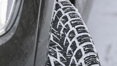 Symbolbild: Patrick Pleul/dpa
Der ADAC hat Winterreifen getestet.