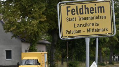 Bild: Bernd Settnik/dpa
Feldheim betreibt 55 Windanlagen, eine Biogasanlage und eine Solaranlage. Damit ist die autarke Versorgung mit Strom und Wärmeenergie zu stabilen Preisen gesichert.