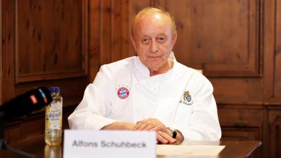 Bild: Matthias Balk/dpa
Alfons Schuhbeck, Gastwirt und Sternekoch, muss sich ab Mittwoch vor Gericht verantworten..