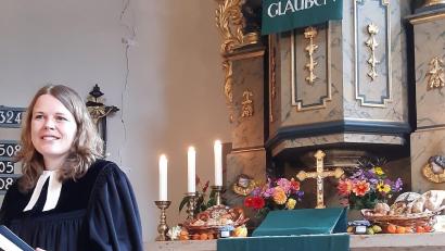 Bild: lei
Der letzte Gottesdienst mit Pfarrerin Estelle Kunad-Wittenberg in St. Wolfgang fällt auf das Erntedankfest.