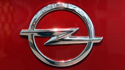 Bild: Uli Deck/dpa/Archiv
Der Autobauer Opel ruft weltweit rund 200.000 Corsa zurück.