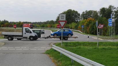 Bild: adj
Ein Unfallschwerpunkt in der Gemeinde Altenstadt/WN ist die Auf- und Ausfahrt an der Autobahn.