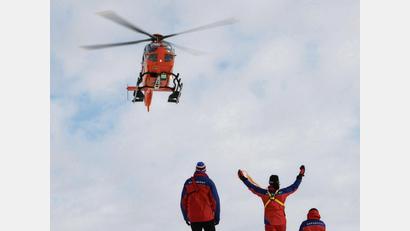Symbolbild: Karl-Josef Hildenbrand/dpa
Hilfe naht: Wer vor dem Urlaub eine Auslandskrankenversicherung abschließen will, sollte ein paar Punkte beachten.