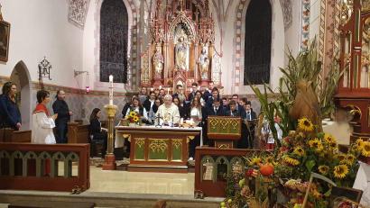 Bild: amö
Die Jugendlichen gestalten den Gottesdienst in Kulz mit.