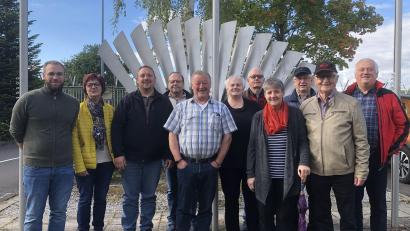 Bild: CSU Waldershof/exb
Die CSU Waldershof besuchte die Sammelstelle für radioaktive Stoffe in Mitterteich. Auf dem Bild (von links): Andreas Böhm (technischer Leiter), Christine Weidmann, Mario Rabenbauer, Dr. Günter Staufer, Peter Brüchner, Angela Burger, Rudi Burger, Eva-Maria Dannhorn, Willibald Reindl, Josef Daubenmerkl, Hilmar Wollner.