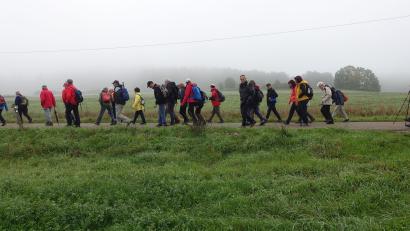 Bild: Christl Gaigl/exb
Regen und Nebel begleiteten die Wanderer.