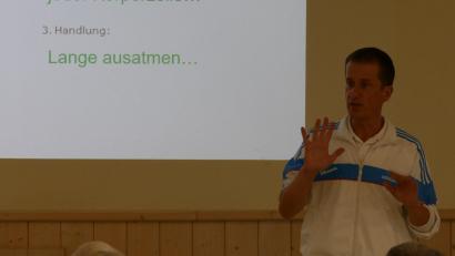 Bild: rwo
Mentaltrainer Markus Koch bei den Ausführungen zu den Mentalplänen.