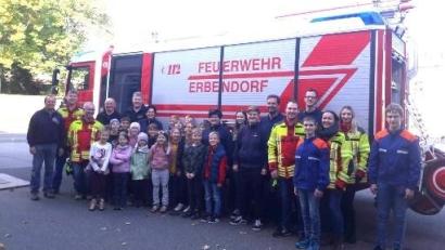 Bild: soj
Die Ebnather Löschzwerge besuchten die Feuerwehr in Erbendorf.