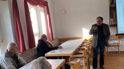 Bild: jzk
Bei der Diskussion erklärte Dr. Markus Wittmann seinen Zuhörern den Unterschied zwischen einem Psychiater, einem Psychotherapeuten und einem Psychologen.