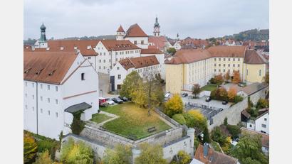 Bild: Thilo Hierstetter
Der „Stadtbalkon“ in seiner ganzen Pracht: Mit neuen Gestaltungselementen soll dieser markante Aussichtspunkt weiter aufgewertet werden.