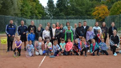 Bild: ak
Die Teilnehmer des SV-Tennis-Schleiferlturnier.