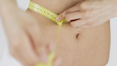 Symbolbild: Monique Wüstenhagen/dpa
Bei Essstörungen gibt es einen gefährlichen Trend: Die Betroffenen werden leider immer jünger. Die Corona-Pandemie hat die Situation verschlimmert.