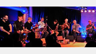 Bild: David McMahon/exb
Na Ciotogi besteht aus Vollblutmusikern aus Irland. Das Konzert am 4. November im Capitol spielen sie mit bayerischer Unterstützung.