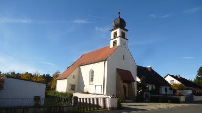 Bild: bk
Von außen ist nichts zu sehen, aber im Innern der Kirche "Maria Immaculata" gibt es Feuchtigkeitsschäden.