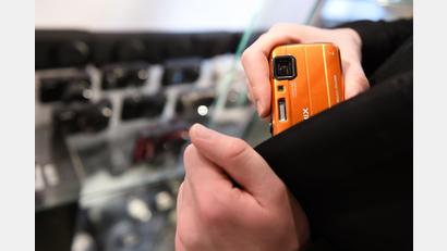 Symbolbild: Felix Kästle/dpa
Eine aufmerksame Zeugin verhinderte einen Ladendiebstahl in Marktredwitz.