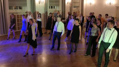 Bild: Georg Luft/exb
Der Schwarz-Weiß-Ball des DJDS-Fördervereins war ein voller Erfolg.