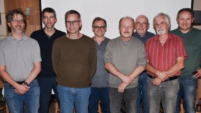 Bild: Johann Gmeiner/exb
Die neue Führungsriege des Fotoclubs (von links): Martin Poschenrieder, Bernhard Keck, Stefan Hartwig, Alfred Bäumler, Thomas Stock, Richard Danzl, Helmut Luckhardt, Thomas Betz.