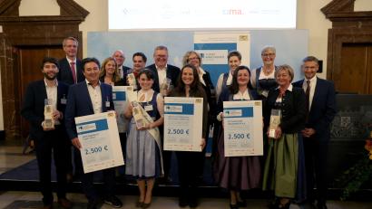 Bild: Alexandra Beier/exb
Die Gewinner des Stadtmarktingpreises Bayern 2022 sind Spalt, Donauwörth, Amberg, Nürnberg, Marktredwitz und Lichtenfels.