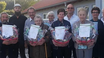 Bild: exb
Die von der Siedlergemeinschaft geehrten Mitglieder mit den Verantwortlichen.