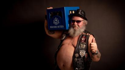 Bild: Simone Werner-Ney
Für den Bierbauchkalender posieren 13 Männer aus der Region um den Ochsenkopf.