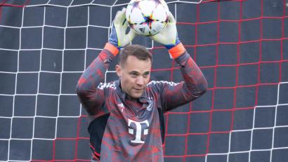 Bild: Sven Hoppe/dpa
Torwart Manuel Neuer in Aktion. Nach einer Schulterblessur steht der Kapitän des FC Bayern kurz vor dem Comeback.