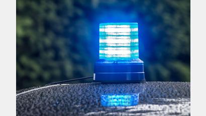 Bild: Armin Weigel/dpa
Eine Zivilstreife der Amberger Verkehrspolizei hat einen 18-Jährigen mit frisiertem Roller in Ursensollen aufgehalten.