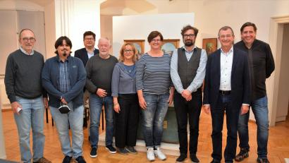 Bild: Matthias Haberl/exb
Die erweiterte Vorstandschaft des Museumsvereins mit Vorsitzendem Bernhard Krebs (rechts).