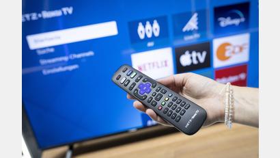 Symbolbild: Florian Schuh/dpa
Weil Vodafone gerade die TV-Frequenzen in seinem Kabelnetz neu belegt, gibt es vor allem bei älteren Kunden des Telekommunikations-Unternehmens Probleme.