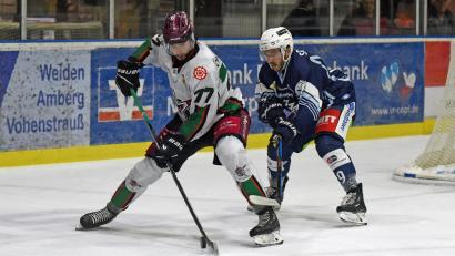 Bild: Gebert
Verteidiger Mirko Schreyer (rechts) ist erkrankt und fehlt den Blue Devils beim Gastspiel beim EV Lindau.