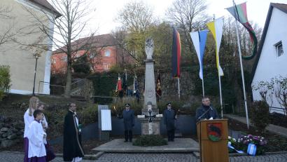 Bild: bey
Parksteins Bürgermeister Reinhard Sollfrank sieht in den Neiddebatten einen Grund, dass Tote und Ertrunkene im Mittelmeer nur noch als Randnotiz eingestuft werden.