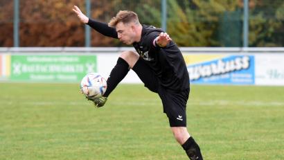 Archivbild: gb
Kapitän Bastian Popp: Zweifacher Torschütze beim 5:2-Sieg des FC Tirschenreuth bei den Sportfreunde Kondrau.