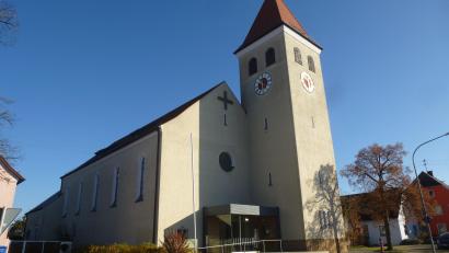 Bild: bk
Vor 88 Jahren weihte Bischof Dr. Michael Buchberger die Pfarrkirche St. Martin.