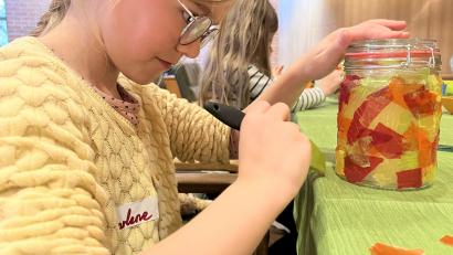 Bild: wes
Hier entstehen selbst gemachte Windlichter.