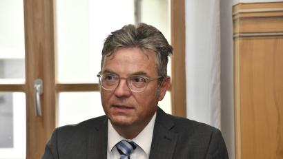 Bild: Petra Hartl
Jürgen Konrad übernimmt zum 1. Januar die Leitung des Amtsgerichts in Amberg.