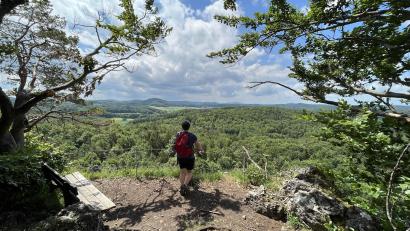 Bild: Martina Beierl/exb
Das Hirschbachtal im Amberg-Sulzbacher Land ist beliebt bei Wanderern – und einer der vielen Gründe, warum Touristen nach Amberg-Sulzbach kommen.