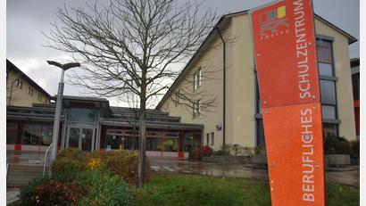 Bild: gsp
Die Ausgaben für das Berufliche Schulzentrum in Amberg (Bild) und Sulzbach-Rosenberg steigen im Jahr 2023 stark an.