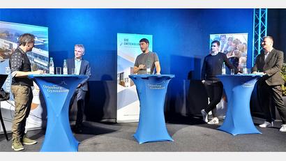 Bild: lg
Beim Podiums-Gespräch (von links) Chris Boettcher, Siegfried Bäumler, Bastian Kellermeier, Abdurachmon Rasulov und Reinhard Dischner.