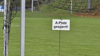 Symbolbild: Hubert Ziegler
Der Platz ist gesperrt, das Spiel der DJK Ammerthal angesagt.
