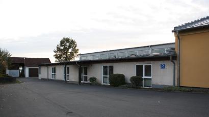 Bild: bjp
Katastrophenschutz war jahrelang kaum ein Thema, inzwischen zeigen sich jedoch Bürger und Staat gleichermaßen besorgt: Auf Vorschlag eines Einwohners will die Stadt die Optionen für die Vorbereitung der Stadthalle zu einem Katastrophenschutzzentrum prüfen.